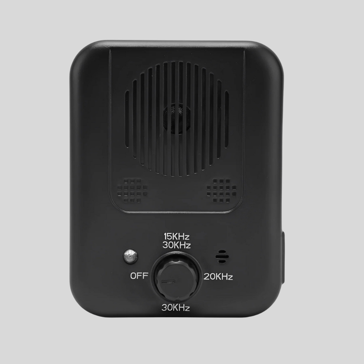 Effortless dog bark control with smart ultrasonic technology. Rechargeable device for effective pet behavior training.