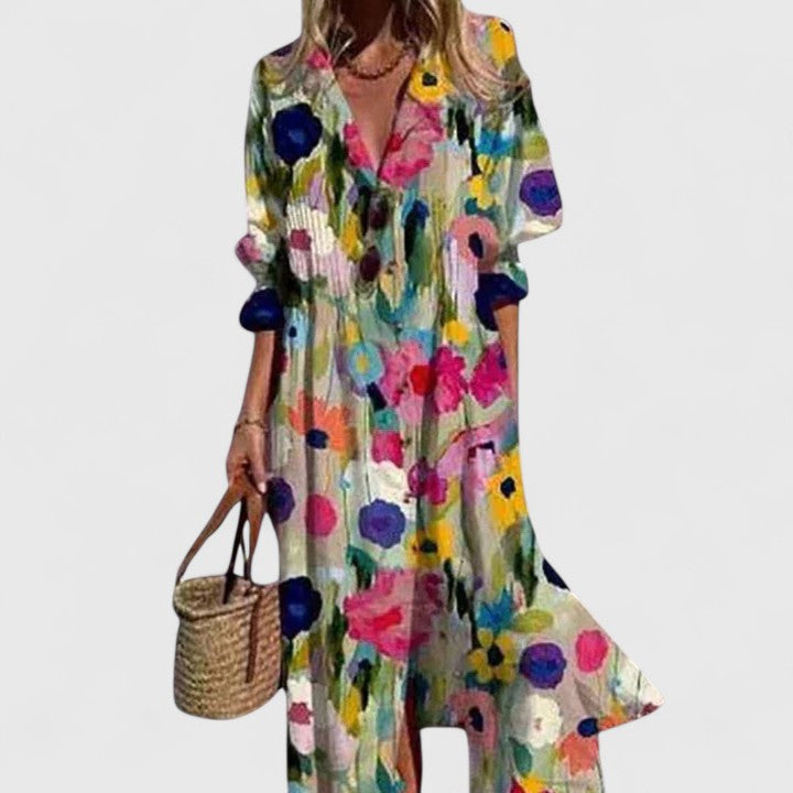 Flowy women's boho maxi dress, long sleeve, featuring a beautiful botanical floral print.