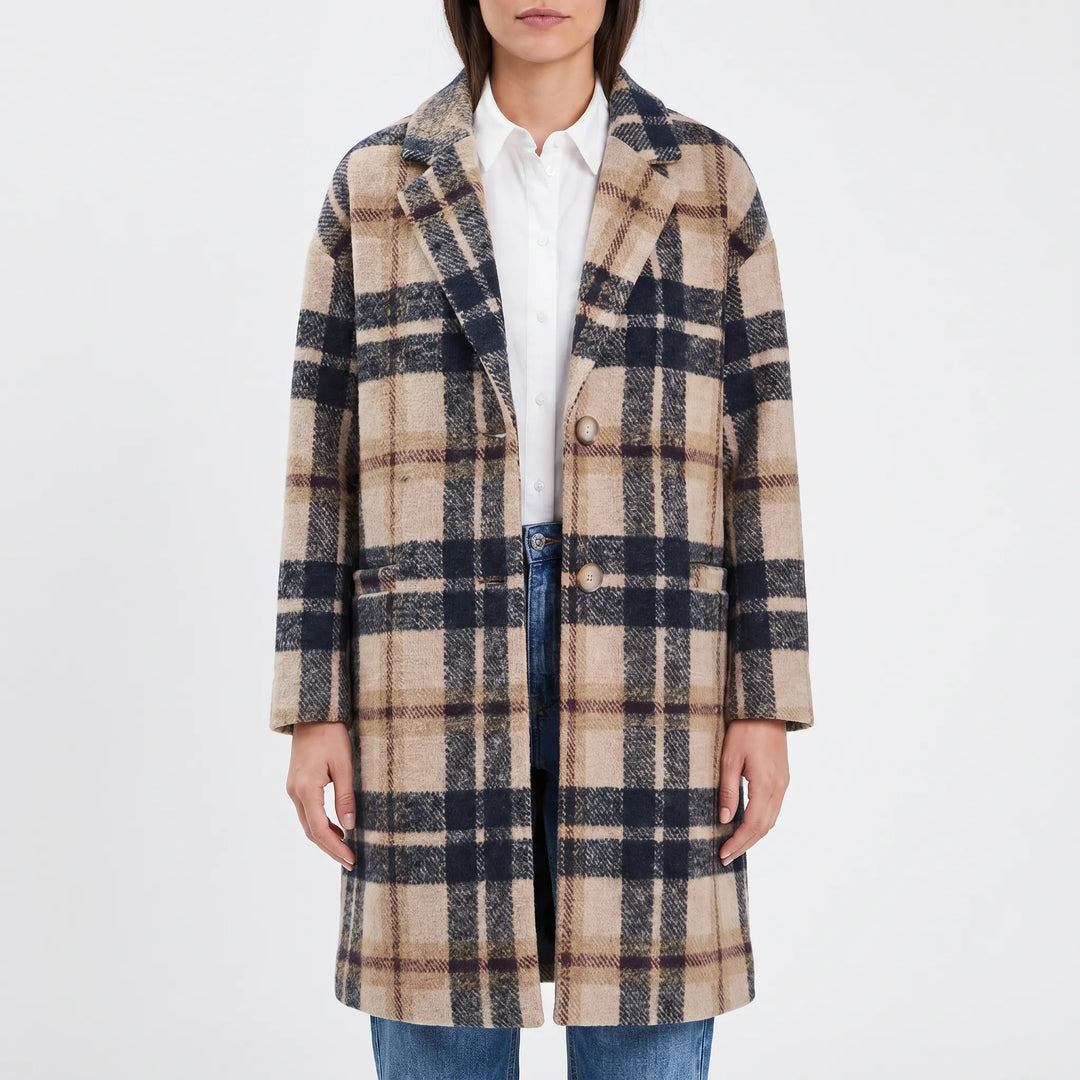 Chic women's oversized long coat with classic checkered pattern & elegant lapel. Ideal for fall fashion.