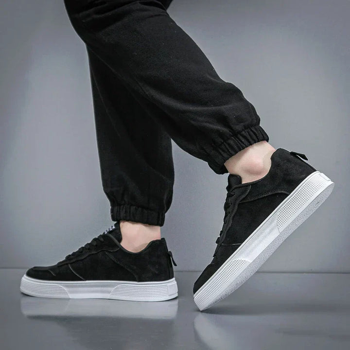 Versatile men's court sneakers in khaki, ideal for casual comfort & modern urban style. Lightweight everyday shoes.
