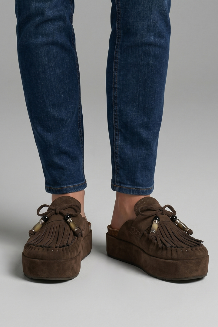 Comfortable women's round toe slip-on platform sandals; ideal casual footwear for summer and everyday fashion.