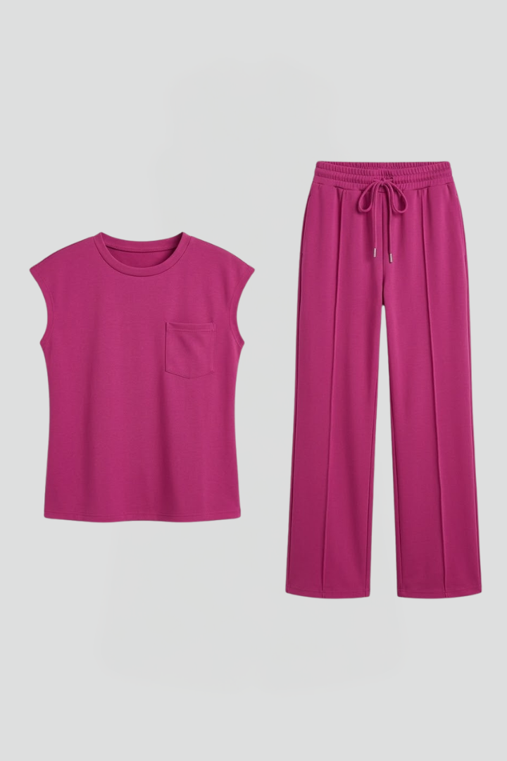 Women's comfortable loungewear set with short sleeve top and elastic waist shorts, perfect for casual home wear.