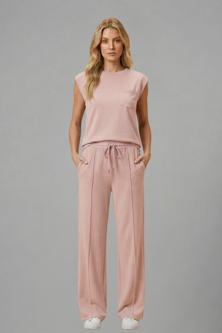 Relaxed fit women's loungewear shorts set, short sleeve top and elastic waist for supreme comfort.