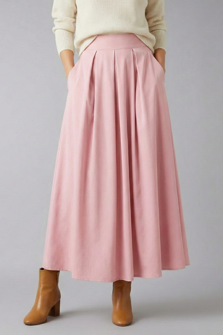 Women's high waisted floor-length pleated skirt, a long maxi skirt with pockets for an elegant, casual look.