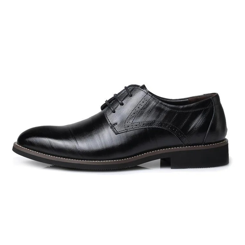 Black men's classic lace-up Oxford dress shoes, essential formal footwear for business, events, and smart-casual style.