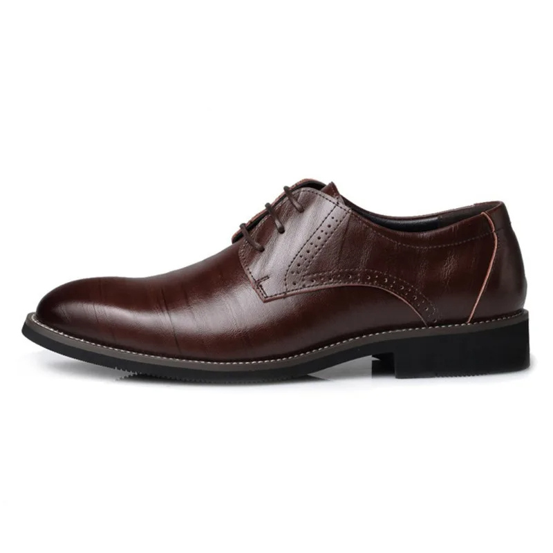 Deep dark brown men's classic lace-up Oxford dress shoes. Versatile formal and smart-casual footwear with a refined finish.