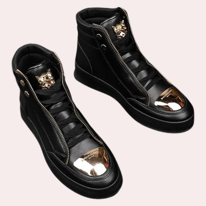 Durable black high-top men's sneakers, perfect for urban street fashion. Comfortable and versatile casual footwear.