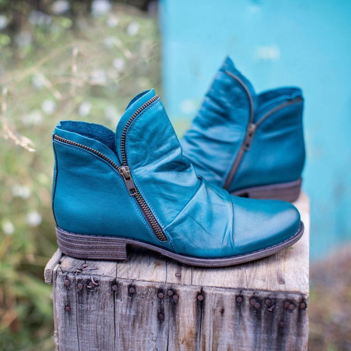 Women's casual autumn ankle boots. Comfortable, chic & versatile footwear for fall fashion, perfect for everyday elegance.