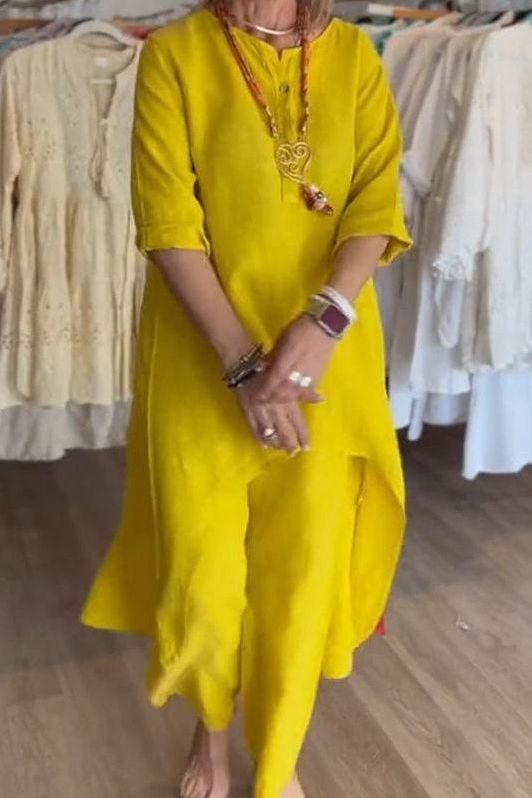Women's chic coordinated outfit set, a stylish matching ensemble for a modern fashion statement.