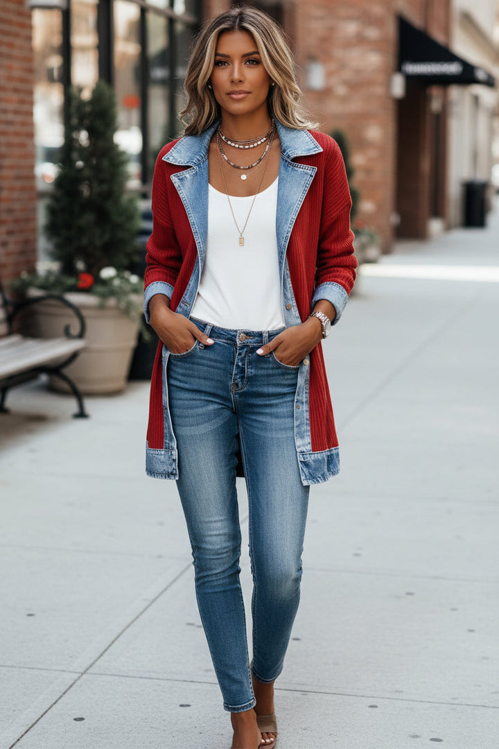 Fashionable women's hybrid jacket, casual outerwear for a stylish and contemporary look.