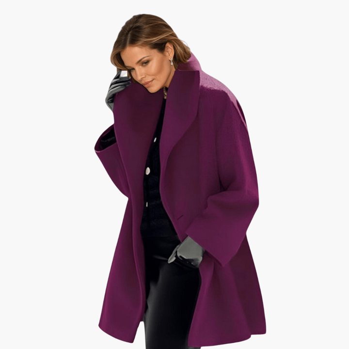 Women's chic wide collar jacket, long sleeve, for effortless everyday style. Elegant & modern outerwear.