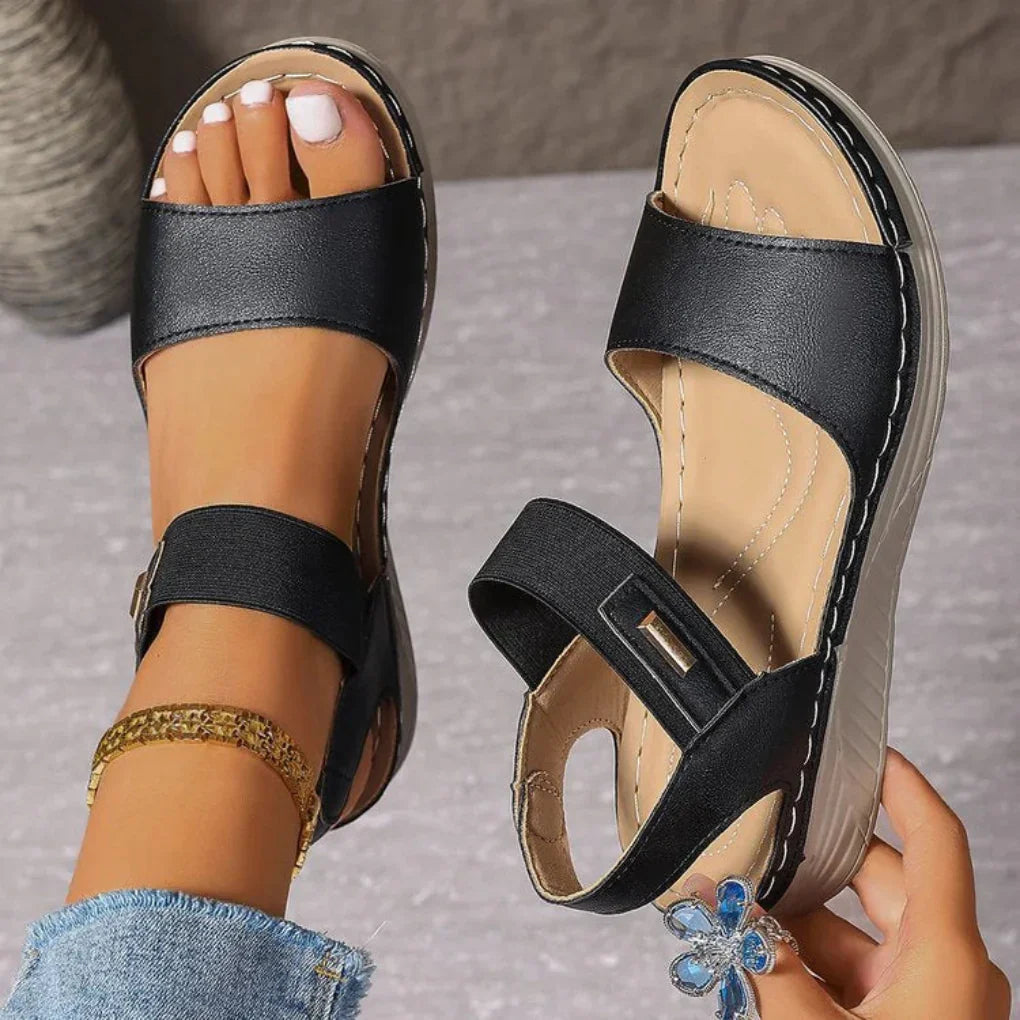 Chic women's open-toe sandals for ultimate comfort, perfect for summer casual daily wear. Lightweight design.