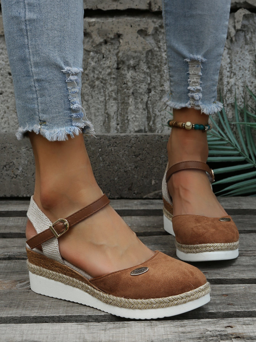 Chic women's platform espadrille sandals for summer fashion & vacation. Elegant, comfortable closed-toe design.