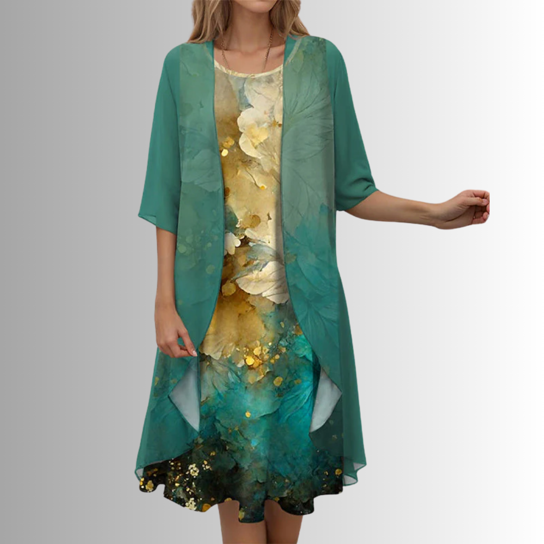 Flowy relaxed fit women's midi dress, open-front, chic layered print, 3/4 sleeves. Ideal for everyday fashion.