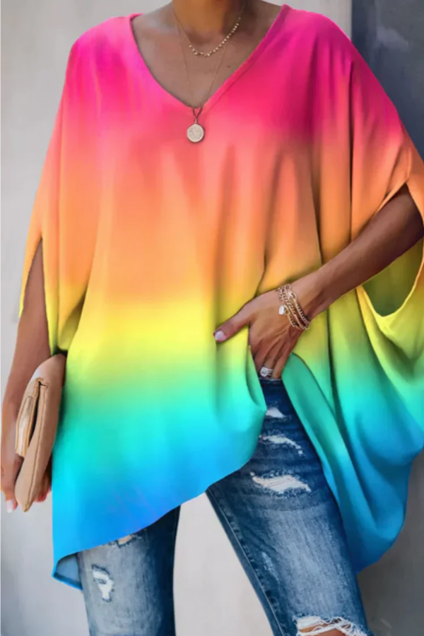 Chic women's spring pleated blouse with V-neck, perfect for effortless everyday style and versatile fashion.