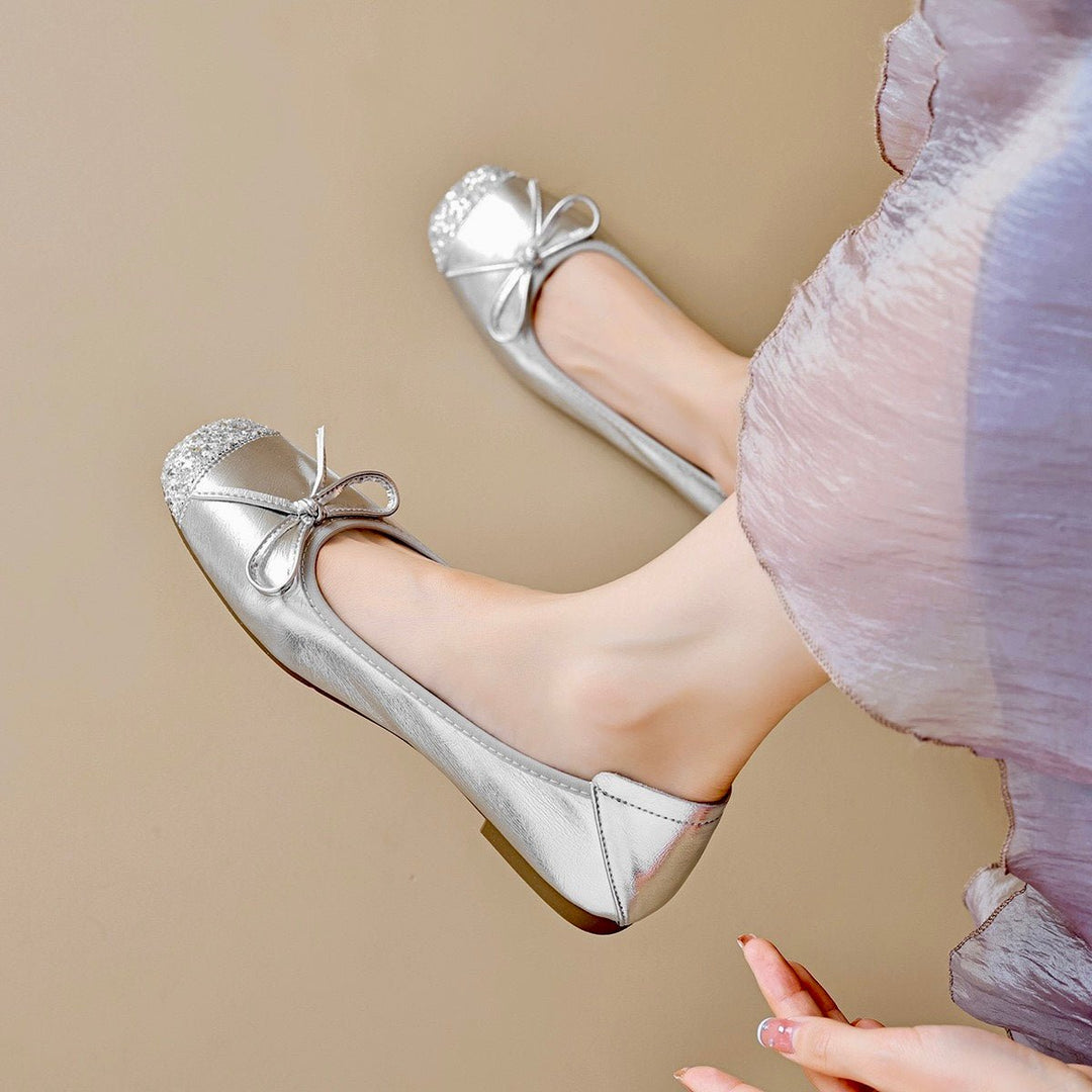 Stylish gold women's square toe ballet flats with a delicate bow, perfect for adding a touch of elegance.