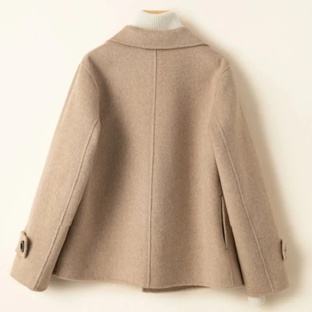 Versatile women's tailored blazer, comfortable fit. Ideal for office attire, chic winter layering. Caramel.