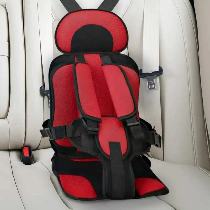 Portable child car seat with breathable fabric, ideal for road trips.