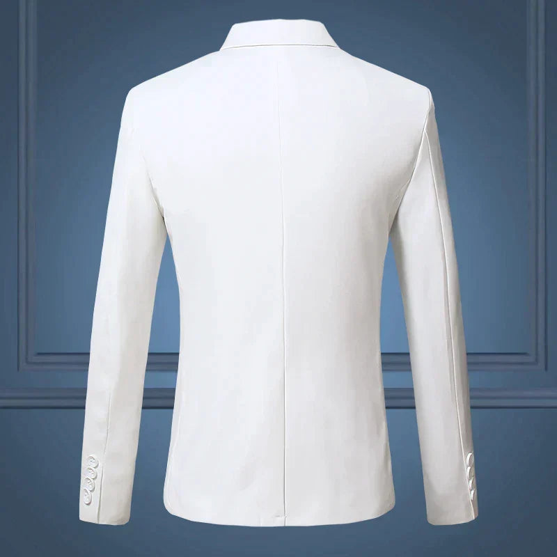 Stylish men's tailored blazer jacket in a classic design. Perfect business wear for a sophisticated and smart look.