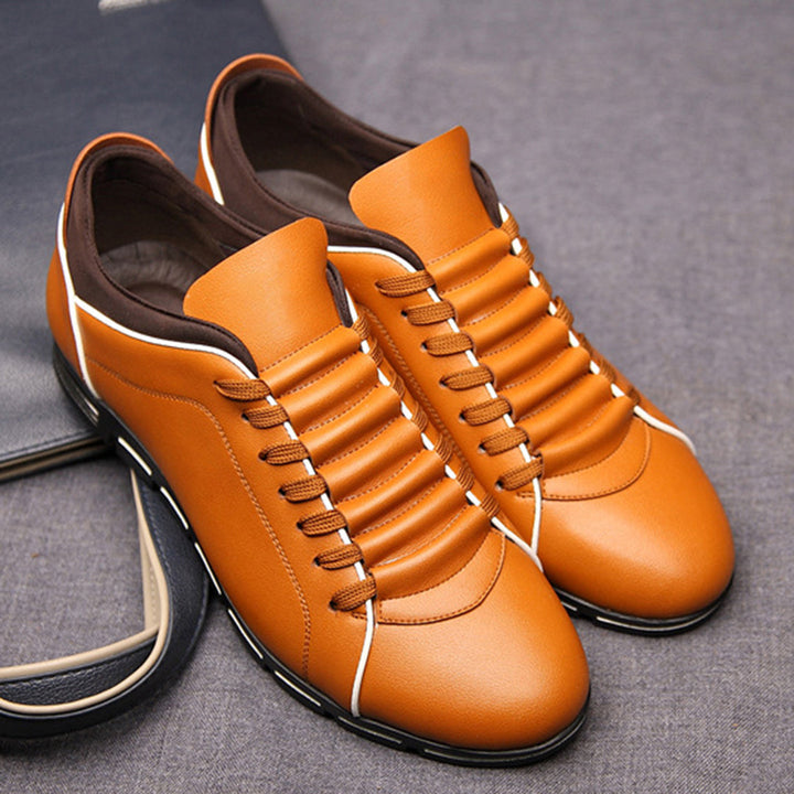 Versatile men's classic low-top sneakers, offering comfort & style for everyday fashion.