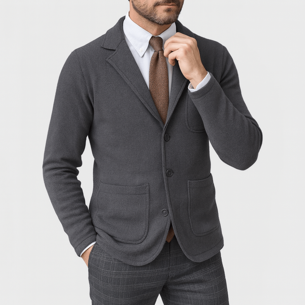 Refined men's tailored blazer. Classic single-breasted design, suitable for business attire & formal wear.