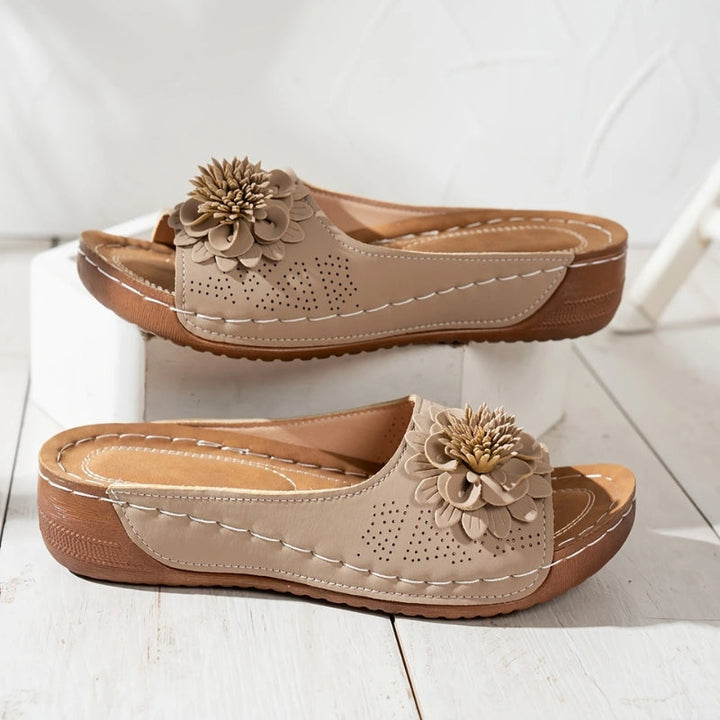 Stylish lightweight orthopedic sandals for women, designed for superior arch support.