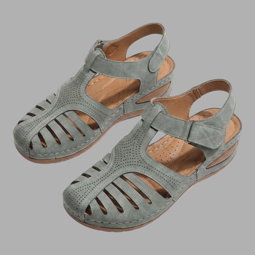 Fashionable women's slip-on wedge sandals, providing ultimate comfort for stylish summer walking.