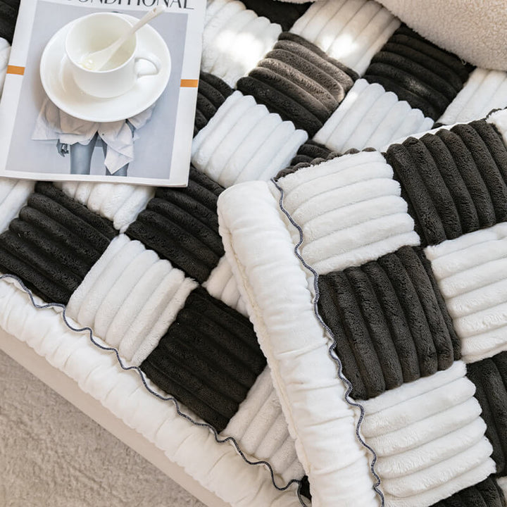 Anti-slip plaid pet furniture protector & couch cover. Keeps sofas clean from pet hair & scratches, machine washable.