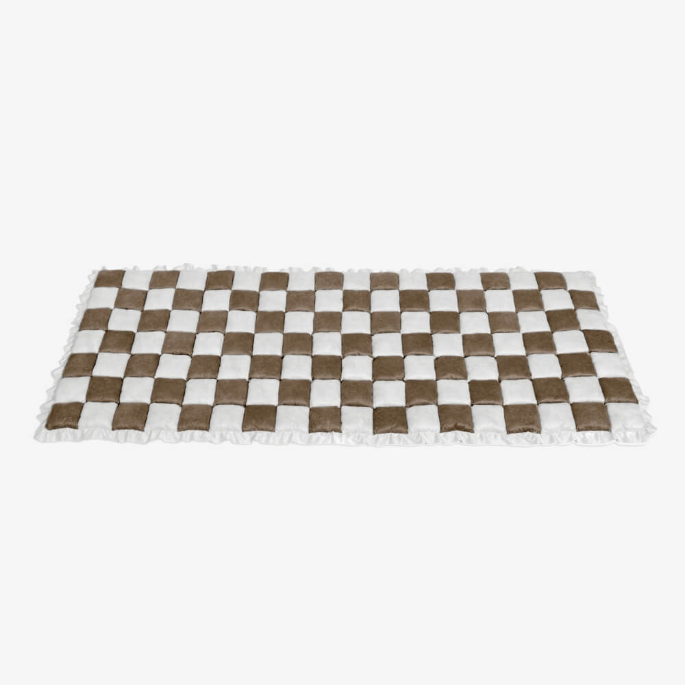 Durable anti-slip plaid pet furniture cover & mat. Stylishly protects sofas from pets and spills.