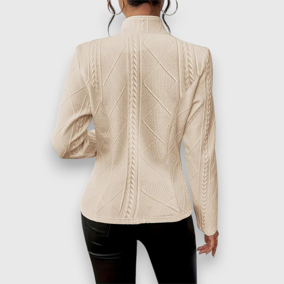 Women's comfortable long-sleeve knit sweater. Versatile everyday pullover for any season.