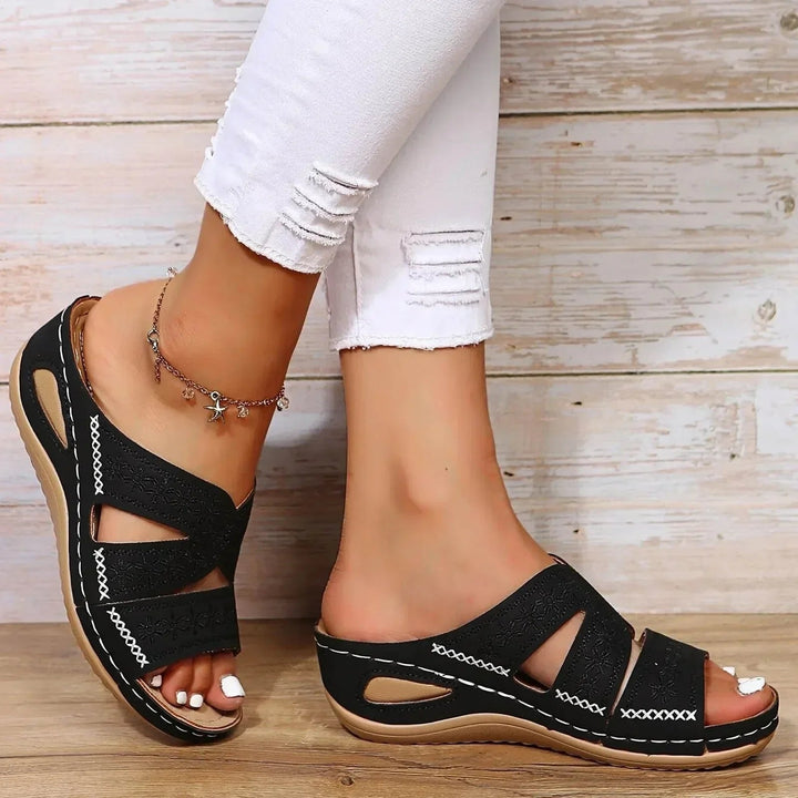 Custom fit women's orthopedic cross-strap sandals with adjustable straps for superior comfort & summer walking.