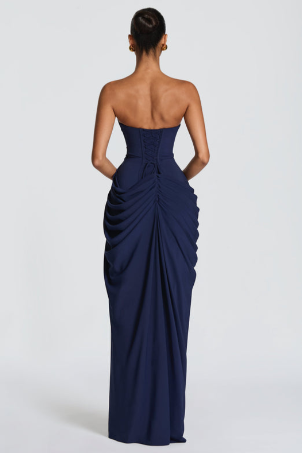 Maxi occasion dress for women, featuring an elegant flowing silhouette.