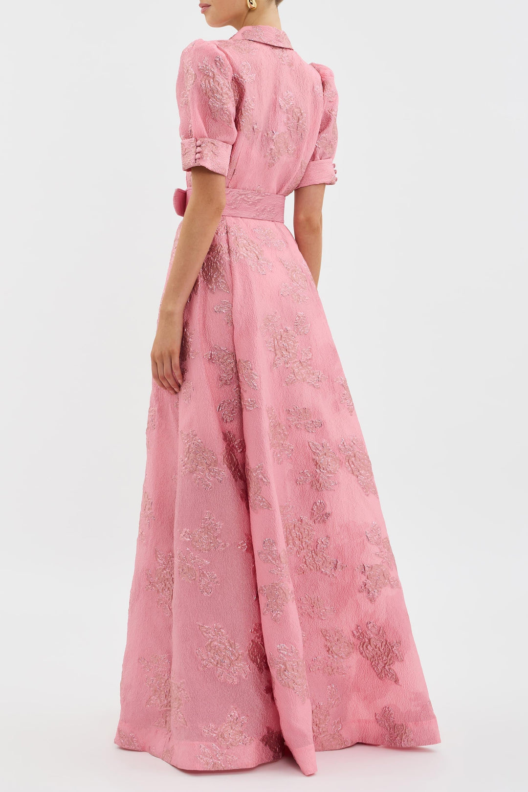 Women's elegant pink maxi dress, A-line silhouette, chic puff sleeves. Perfect formal party or wedding guest attire.