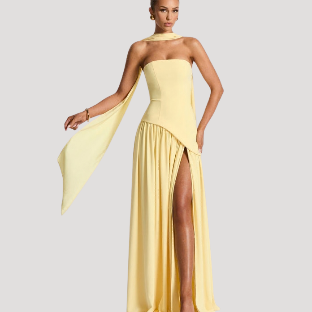 Graceful women's strapless pleated maxi dress, perfect for formal evening wear.