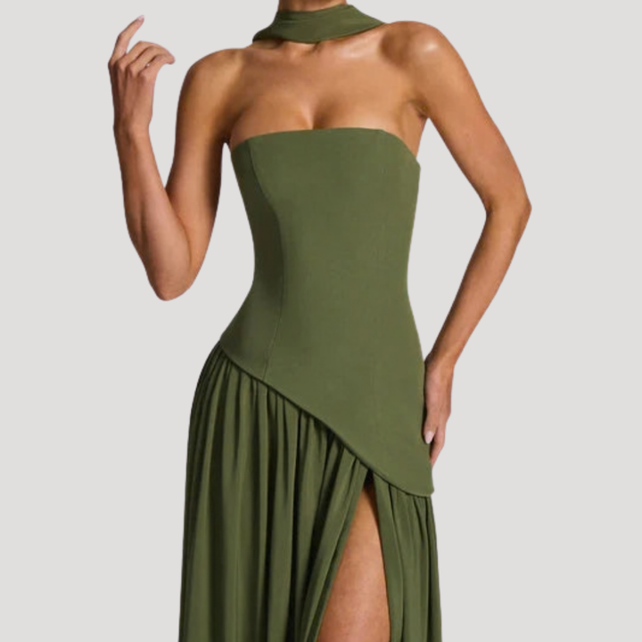 Beautiful strapless pleated maxi dress, an elegant women's formal evening gown.