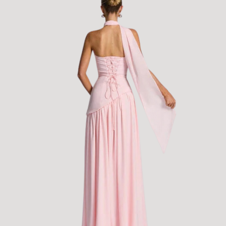 Sophisticated women's maxi dress, strapless with elegant pleats, for formal events.