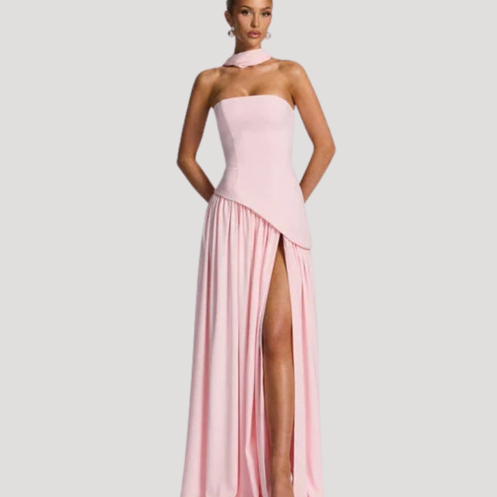 Women's elegant party dress, strapless pleated maxi for formal occasions.