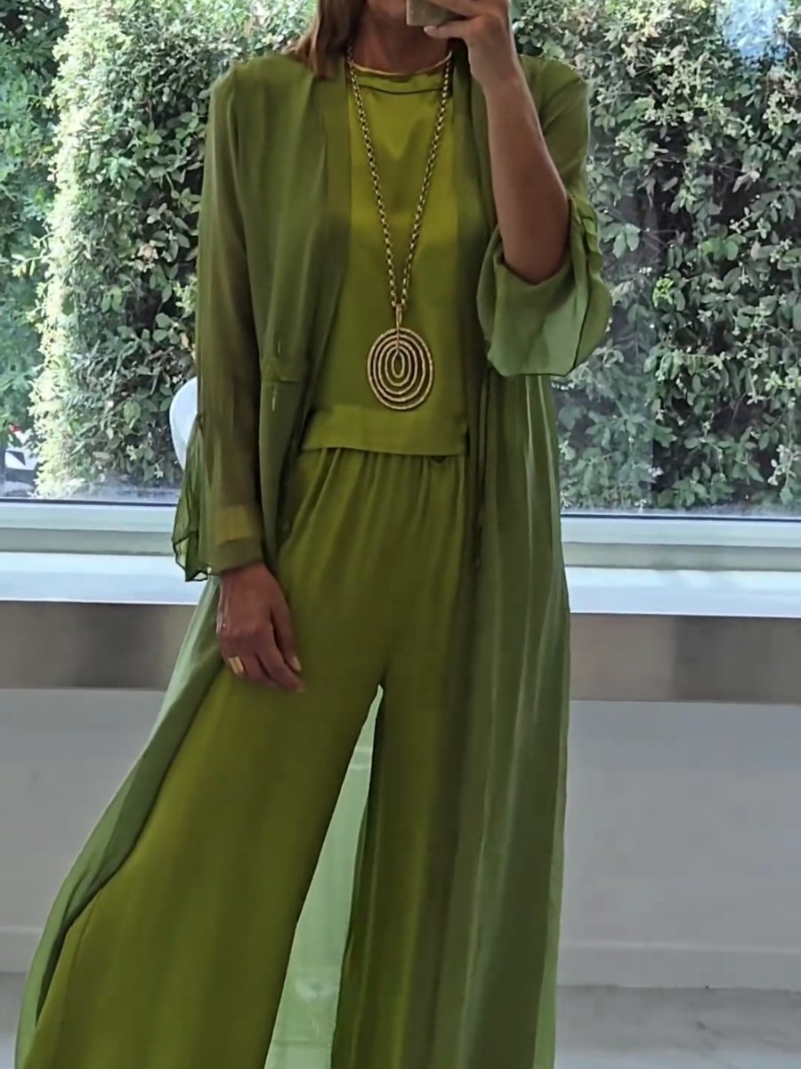 Versatile women's 3-piece casual outfit. Elegant & comfortable polyester set for summer fashion.