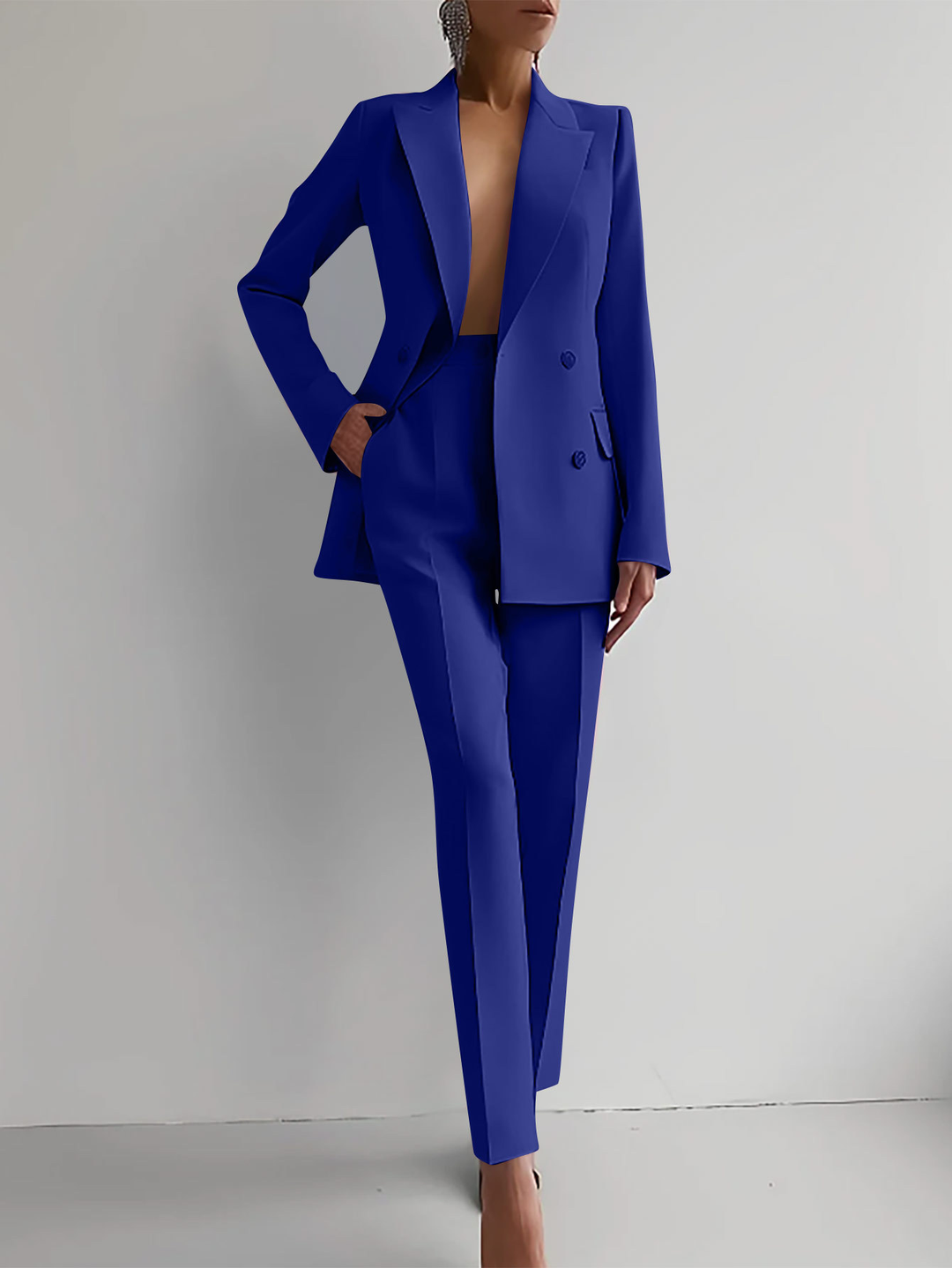 Modern elegant women's suit, a professional 2-piece set for sophisticated business and office attire.