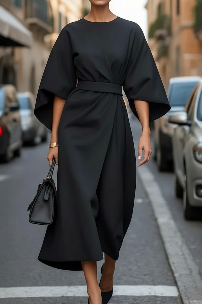 Versatile women's elegant cocktail dress, suitable for evening events, formal dinners & date nights.