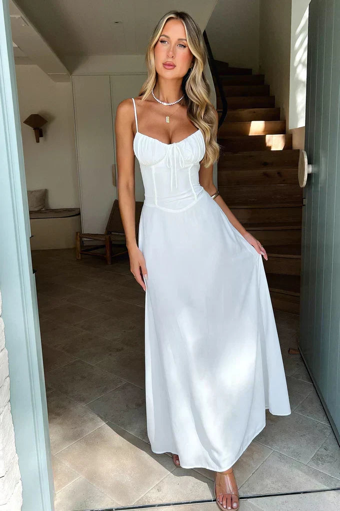 Versatile women's elegant maxi dress, suitable as a wedding guest, evening, or formal party dress.