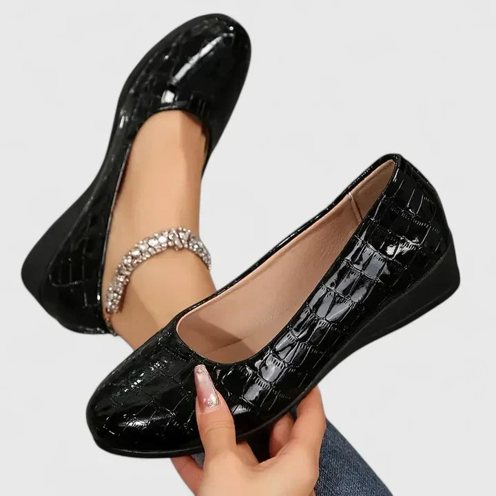 Comfortable women's square toe wedge loafers, croc embossed finish for an elegant and versatile look.