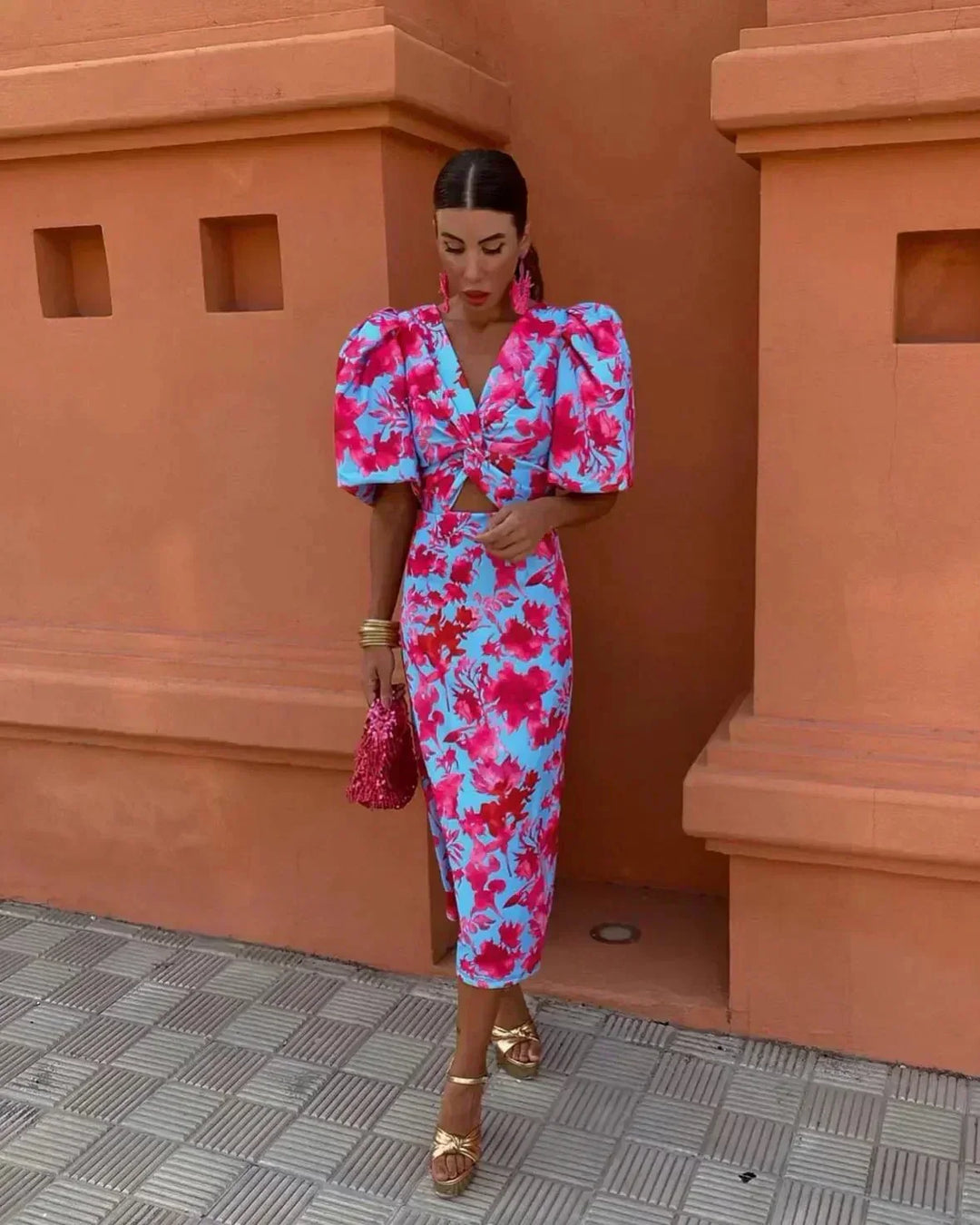 Elegant women's floral cutout midi dress with puff sleeves & V-neck, perfect for wedding guests, cocktail parties.