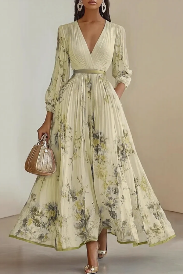 Comfortable women's floral maxi dress with long sleeves, elegant V-neck, ideal for spring fashion.