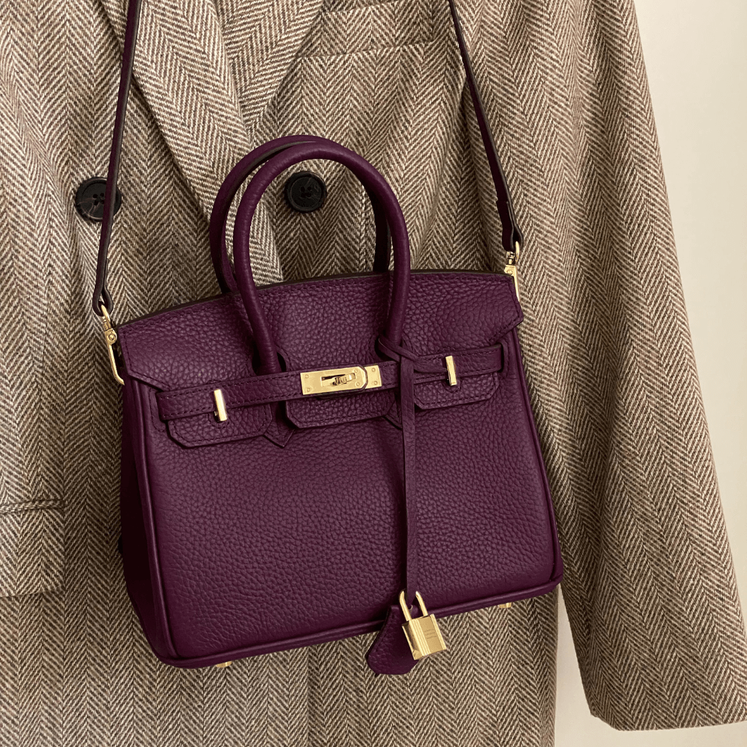 Women's spacious & stylish leather handbag. Large capacity elegant purse, perfect for daily essentials.