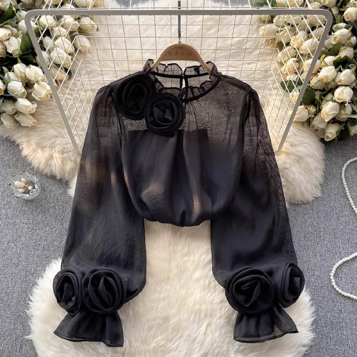 Classic women's long sleeve blouse. An elegant and stylish top with a relaxed fit for comfortable daily wear.