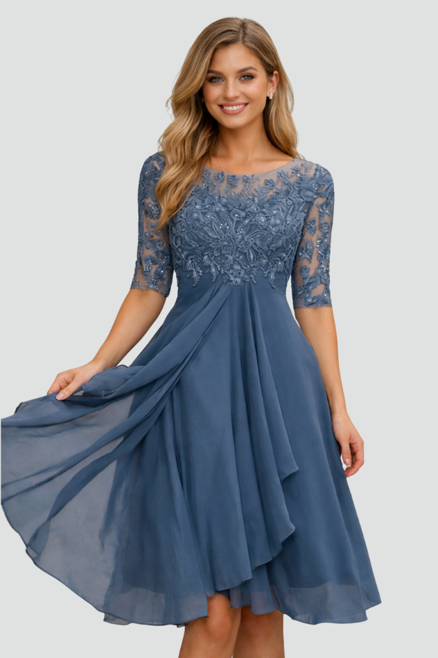 Elegant women's midi dress for evening events, featuring three-quarter sleeves & a flattering silhouette.