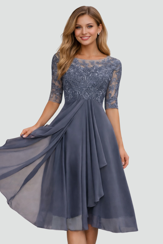 Stylish women's midi cocktail dress with three-quarter sleeves, enhancing evening elegance.