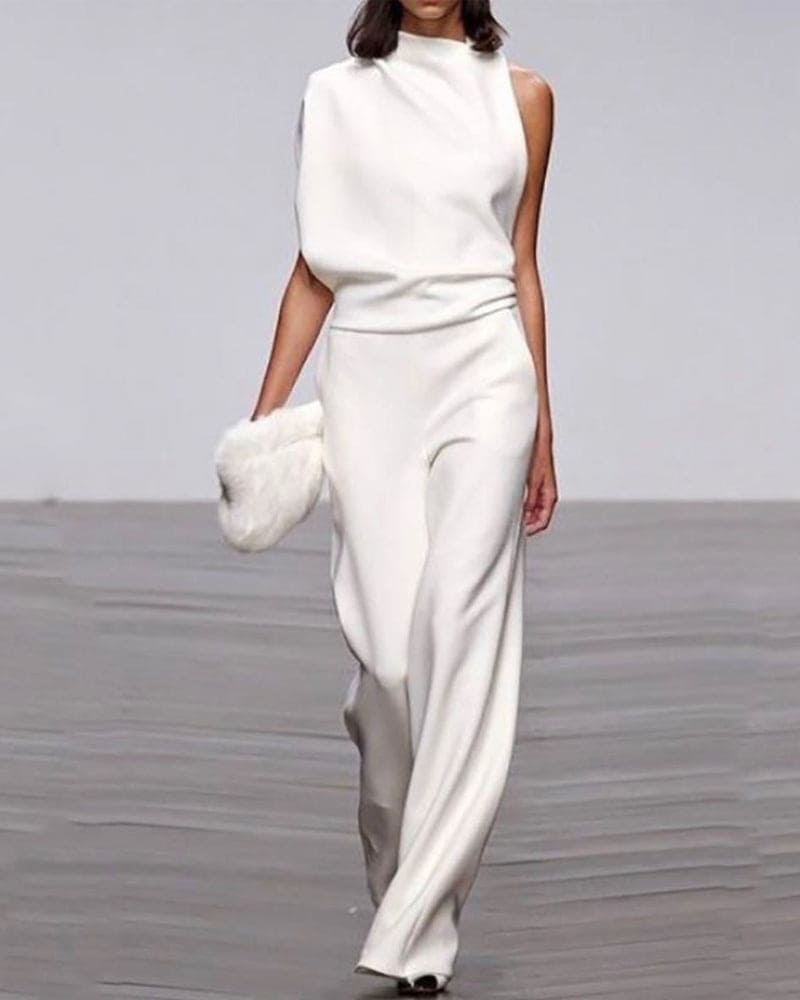 Elegant women's one-shoulder wide-leg evening jumpsuit. Perfect formal party outfit & special occasion statement.
