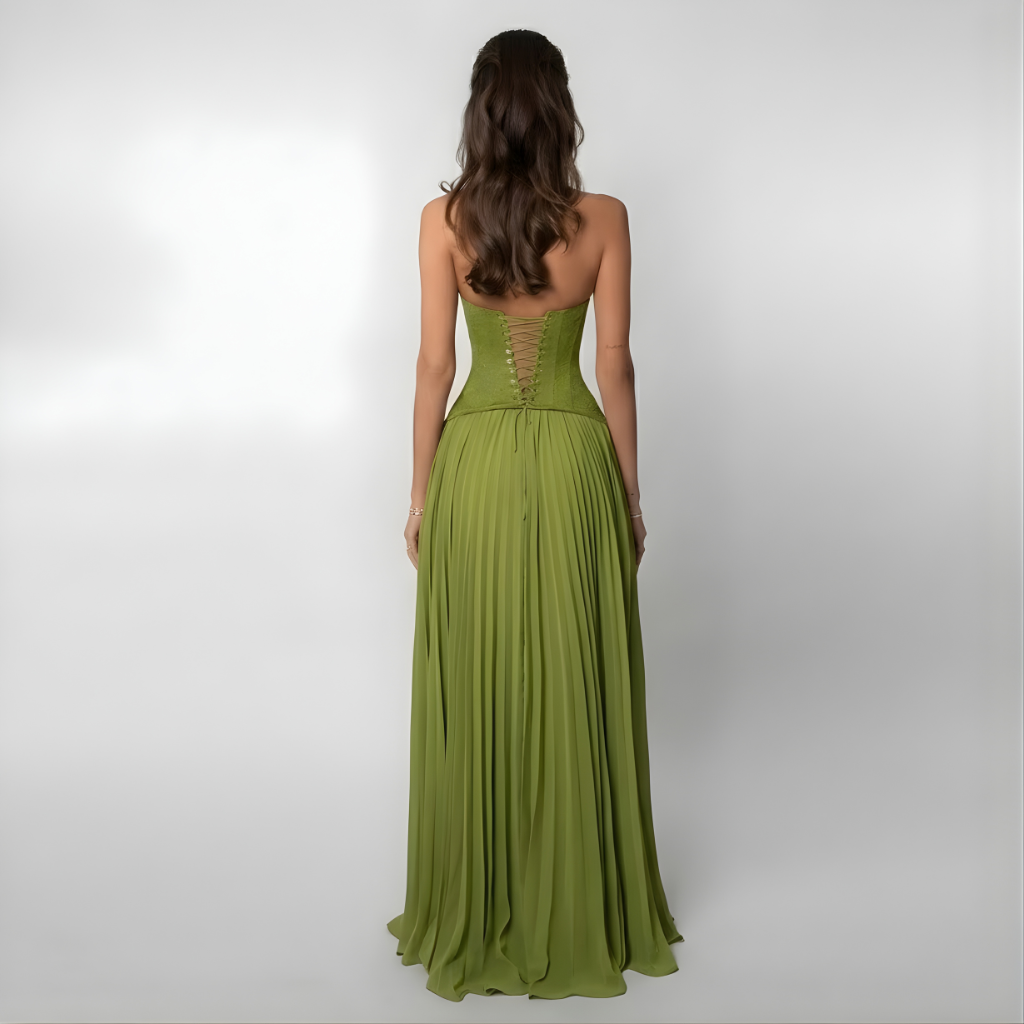 Stylish women's pleated halter maxi dress with an open back, an elegant choice for evening wear or vacation fashion.